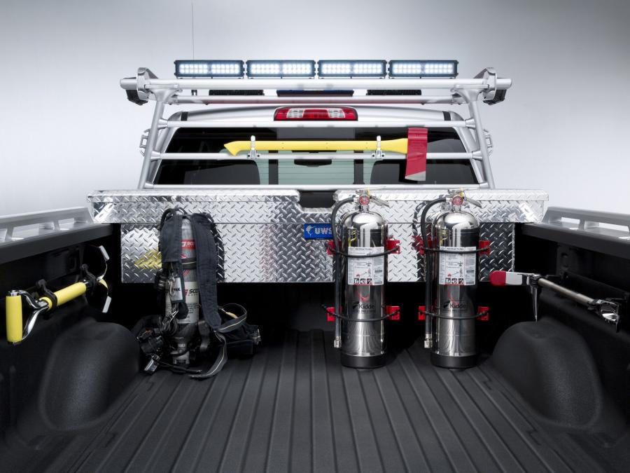  Chevrolet Silverado Volunteer Firefighter Concept 2013 года  (фото 3 из 3)